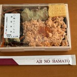 てとて - 料理写真:鮭といくらの海苔弁当
