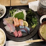 梅山鉄平食堂 - 