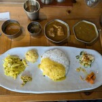 ゼロワンカレーA.o.D - カレー2種のミールス 1800円