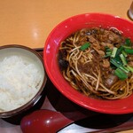 麦香 - まずラーメンとご飯着丼