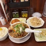 ラーメン 魁力屋 - 料理写真: