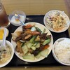 中華料理佳成 - ♪牛肉と生椎茸のオイスターソース炒め ¥1078