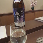 初音屋 - 焼物には「磯自慢　純米吟醸　桔梗」を。良く合います。