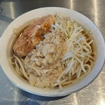 成城贅肉店 - 料理写真:らーめん
