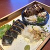 高知藁焼き 屋台餃子 土佐宿毛マーケット - 藁焼き鰹 塩・タレ盛り合わせ（2,250円）