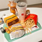 マクドナルド - 料理写真:おねがい ひとりじめセット 1660円
デリバリー料 300円