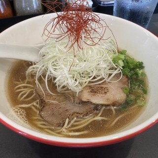 いりこらーめん銀のダルマ_1