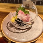 横浜 酒槽 - お通し刺身四点盛り990円