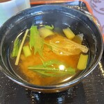 筑波カントリークラブ レストラン - お味噌汁には大根たっぷり