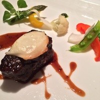 リストランテASO - ブラッティーナチーズを乗せた熟成牛のロースト