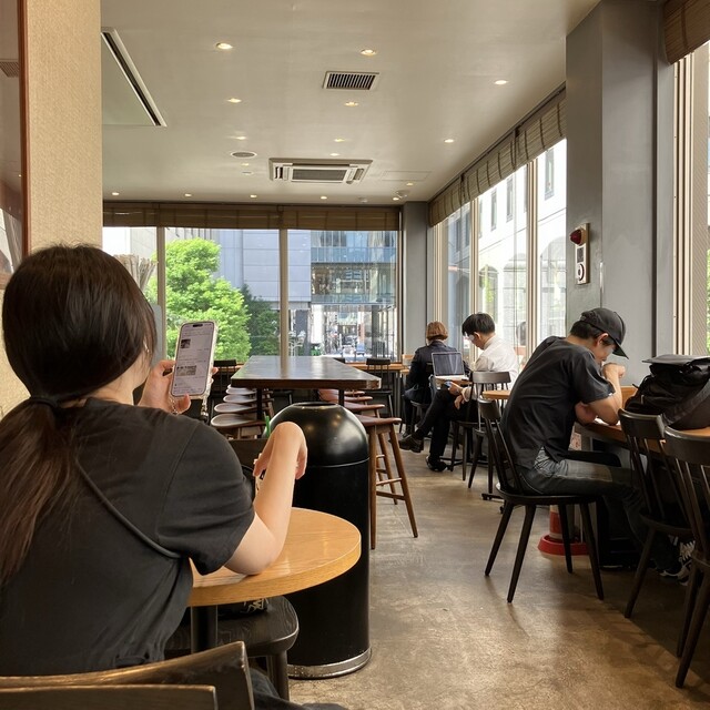 Starbucks Coffee Ginza matsuya doori ten - Ginza/Cafe | Tabelog