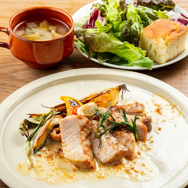 薪窯 PIZZA・CAFE NORTH GARDEN 万博公園店 （薪窯ピッツァ・カフェ