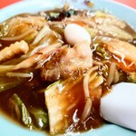 山田屋 - 具材たっぷり十一種類。