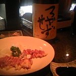 焼酎の店 いおり - 一番のお気に入りメニュー【鳥刺しのもも肉】