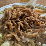 さくらい - 料理写真:ワンタンメン＋鳥皮トッピング(アップ)