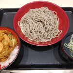 名代 富士そば - 料理写真: