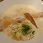 ラーメン ロケットキッチン - 料理写真:トリパイタン醤油♪