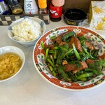 三春駒 - 料理写真:レバニラ　定食セット