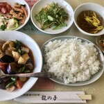 龍の子 - 料理写真:茹で豚肉ナス甘酢炒め　¥900