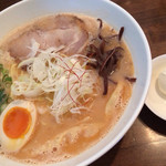 麺や ハレル家 - 【期間限定】
      海老味噌 × マスカルポーネ
      850円