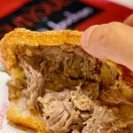 ル パン ドゥ ジョエル・ロブション - フイユテ　鴨のアッシパルマンティエ　〜ザクザク食感の折り込み生地で包んで〜　641円