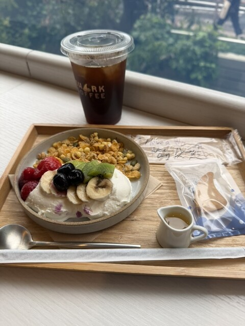 SHARK COFFEE （シャーク コーヒー） - 渋谷/カフェ | 食べログ