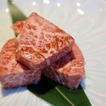 焼肉 龍華園 - 特選角切り上ロース