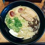 麺屋 封 - 【とんこつ + 煮玉子】￥680 + ￥100