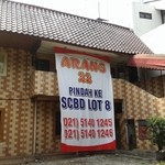 Arang22 - 旧所在地には移転した旨の大きな掲示があります。