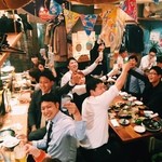 Okinawakicchinteritori - お誕生日サプライズあとのみんなであり！かんぱ～い＼(^o^)／