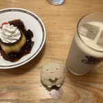 コメダ珈琲店 - 料理写真:珈琲所のプリンとアイスミルクコーヒー。