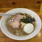 煮干中華ソバ イチカワ - 味玉煮干そば（1.150円税込）