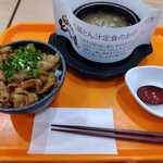 浜松 とんとん庵 - 料理写真:豚カルビ丼・石鍋とん汁セット。