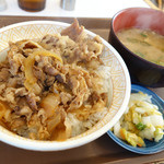 Sukiya - 2014年2月　牛丼大盛【380円】とん汁おしんこセット【150円】