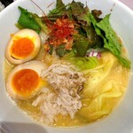 鶏白湯麺 蔭山樓 - 