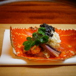 松川 - 【春】渡り蟹に北カスピ海、カザフスタンの天然のベルーガのキャビアをあわせて、スダチを入れたお酢のゼリーとせり科の春野菜を添えて(2015.04.04)