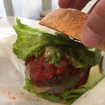 ガレージハウス - 2015年4月初旬  アボカドバーガー¥540、全粒粉の白っぽいバンズ。