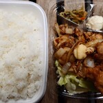ほっともっと - 料理写真:しょうが焼き弁当&唐揚げ2個