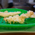 天ぷら だるま - イカと白身魚