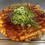 鉄板ダイニング虹 - 肉玉そば入り