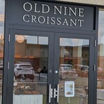 OLD NINE CROISSANT - 