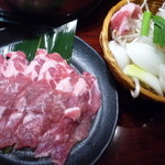 ジンギスカン霧島 - 生ﾗﾑｼﾞﾝｷﾞｽｶﾝｾｯﾄ2人前。こんな感じで運ばれて来ます。