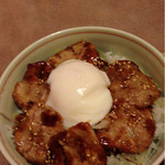 つぼ八 - 温玉豚丼