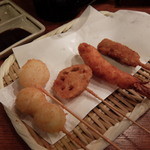 Kushihachi - 串揚げ人気10本セット（うずら、餅、レンコン、エビ、牛肉）