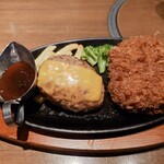 肉の万世 - 料理写真:ハンバーグとメンチ メンチ 大きい(゜o゜;