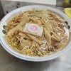 中華そば みたか - ラーメン大盛＋竹の子=¥900　バードアイアングル