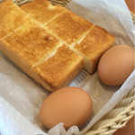 コメダ珈琲店 - トーストと茹で卵つきます！もちろん無料(^_^;)

