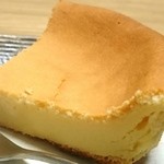 ユメヤ - YUMEYA 天領日田ベイクドチーズケーキあっぷ♪ fromグリーンロール