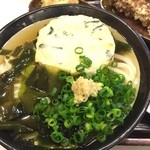 うどん 丸香 - 冷やわかめ（大） + 丸天