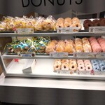 ペコちゃんmilkyドーナツ - ショーケース